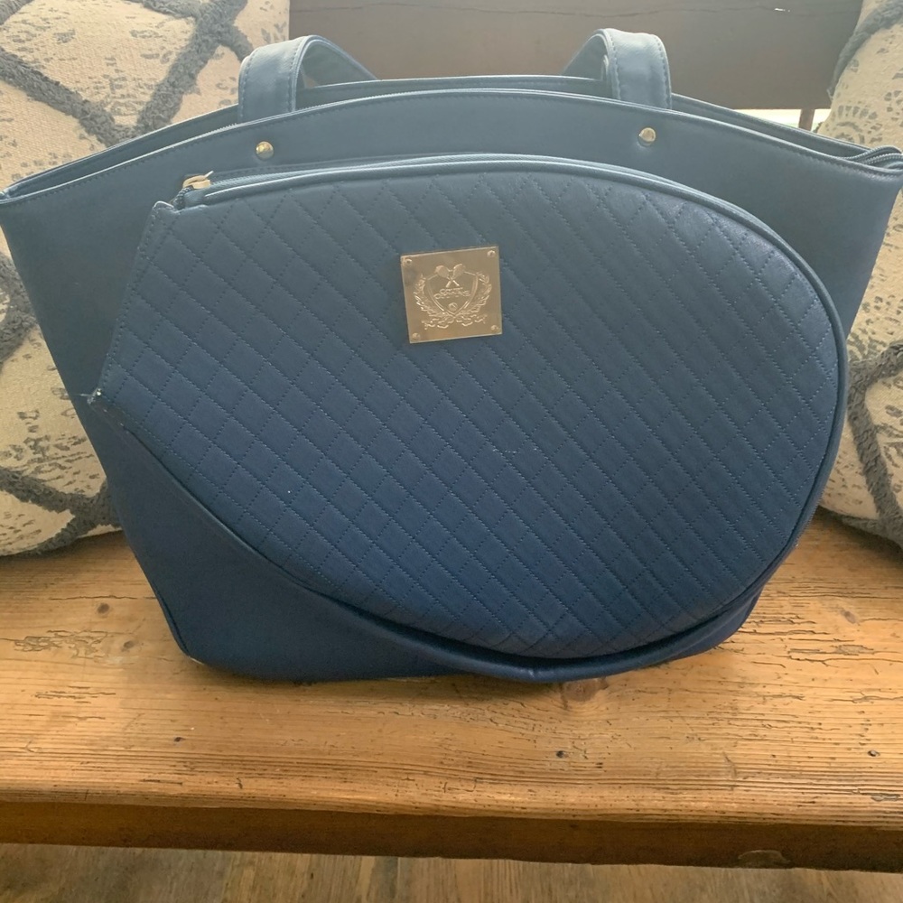 Tennis bag